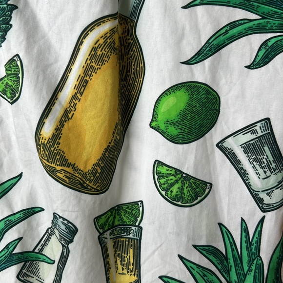 Men’s short sleeve button down with tequila lime shot glasses - Picture 3 of 5